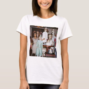 Camiseta Bonecas Vintage Antiques