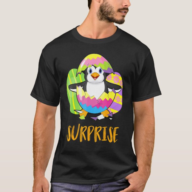 Camiseta Bonita Surpresa Pinguim Com Ovos Coloful Happy Eas (Frente)