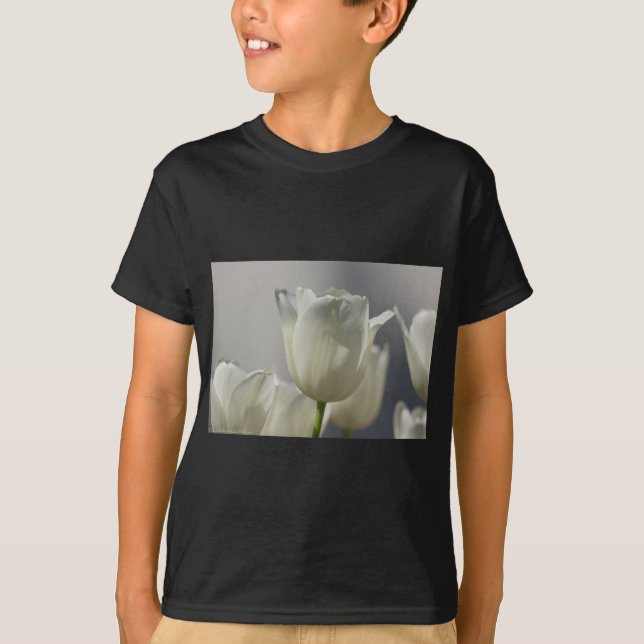 Camiseta Bonitas Tulipas Primavera brancas (Frente)