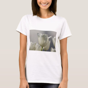 Camiseta Bonitas Tulipas Primavera brancas