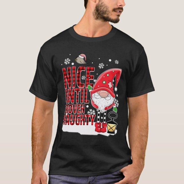Camiseta Bonito Até Papais noeis Adolescentes Listarem Xma  (Frente)