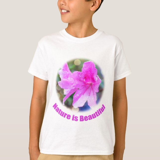 Camiseta bonito flores rosa de jardim. A natureza é bonita. (Frente)