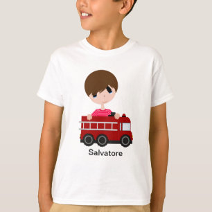 Camiseta Bonito, menino com carro de bombeiros