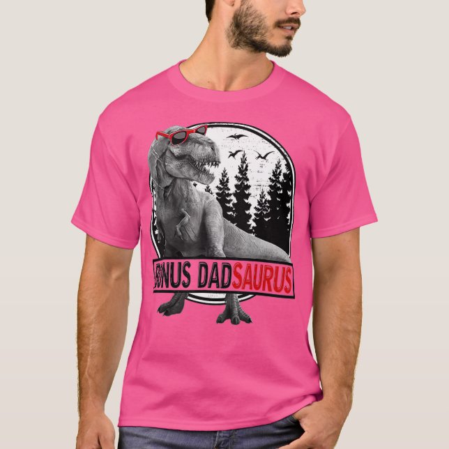 Camiseta Bonus Dadsaurus T Rex Dinossaur Pai Saurus Day (Frente)