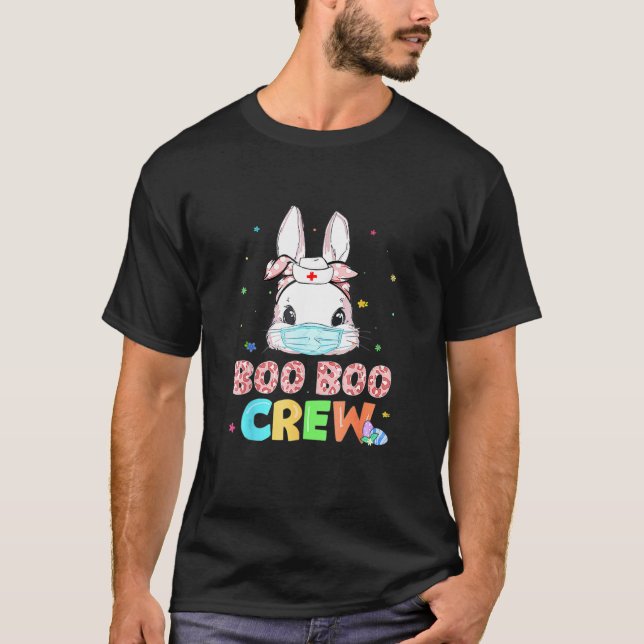 Camiseta Boo Boo Crew Bunny Enfermeira Páscoa Coelho Rosto  (Frente)