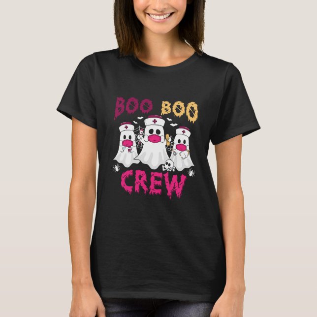 Camiseta Boo Boo Crew Enfermeira Rosa Halloween (Frente)