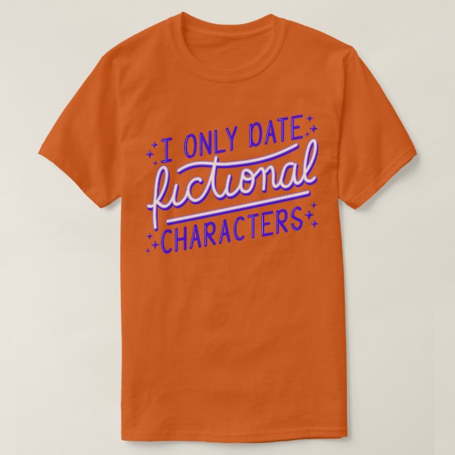 Camiseta Bookworm I Apenas Caracteres Ficcionais de Data II (Frente do Design)