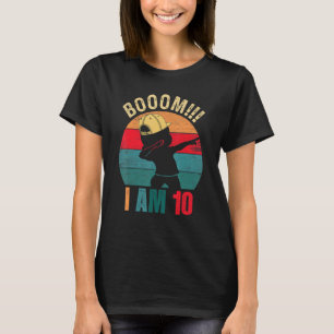 Camiseta Boom I Am 10 Anos Bebendo Rapazes 10º Nascimento