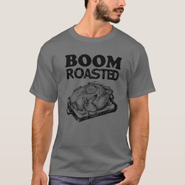 Camiseta Boom Rostou Ação de Graças Janta Turquia, Ideal Pa (Frente)