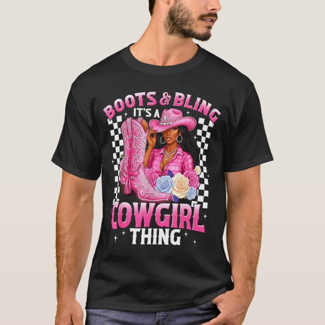 Camiseta Boots And Bling It's Cowgirl Thing Black History G (Frente)