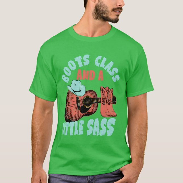 Camiseta Boots, Classe E Um Pequeno País Ocidental Mu (Frente)