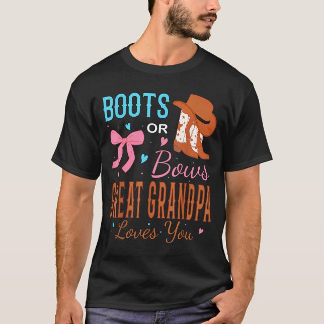 Camiseta Boots Or Bows Great Grandpa Loves You Gender Revea (Frente)