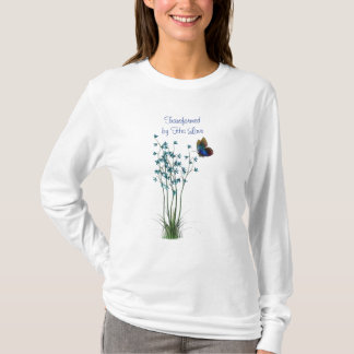 Camiseta Borboleta Azul e Flores com aspas