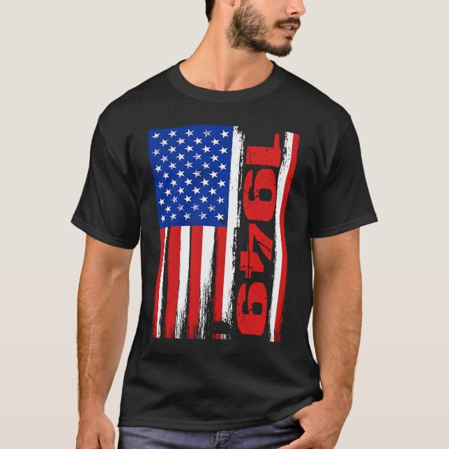 Camiseta Born in 1949 US Flag Patriotic Veterans Day 4th Of (Frente)