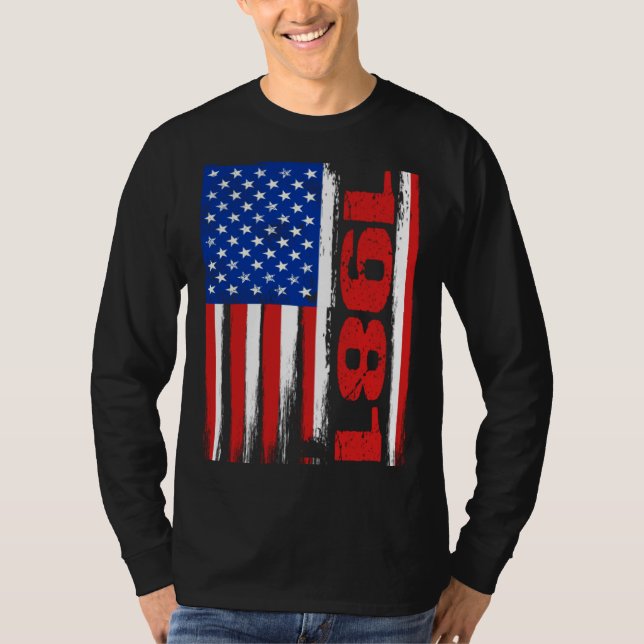 Camiseta Born in 1981 US Flag Patriotic Veterans Day 4th Of (Frente)