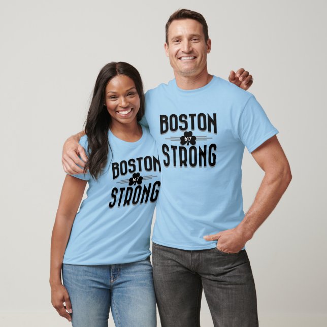Camiseta Boston Strong Deco Shamrock irlandês (Unissex)