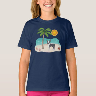 Camiseta Boston Terrier azul em uma praia tropical de verão