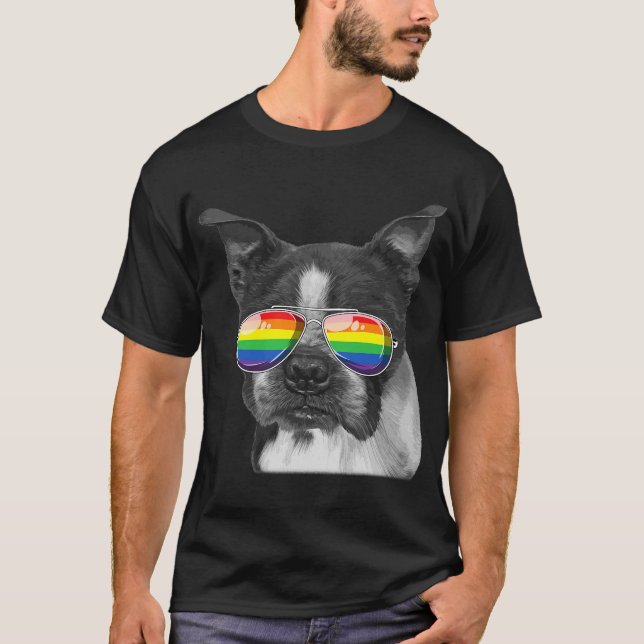 Camiseta Boston Terrier Orgulho gay Flag Óculos LGBT (Frente)