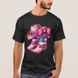 Camiseta Bota Rosa Bandeira Americana, Laço e Chapéu Cowgir