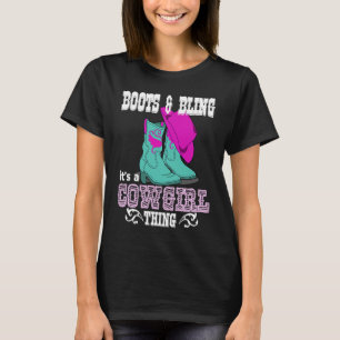 Camiseta Botas Brilho É Uma Coisa de Vaqueira Vida no Campo