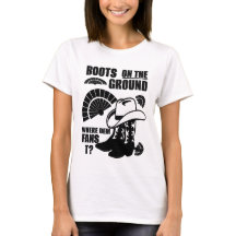 Botas no chão (preto)