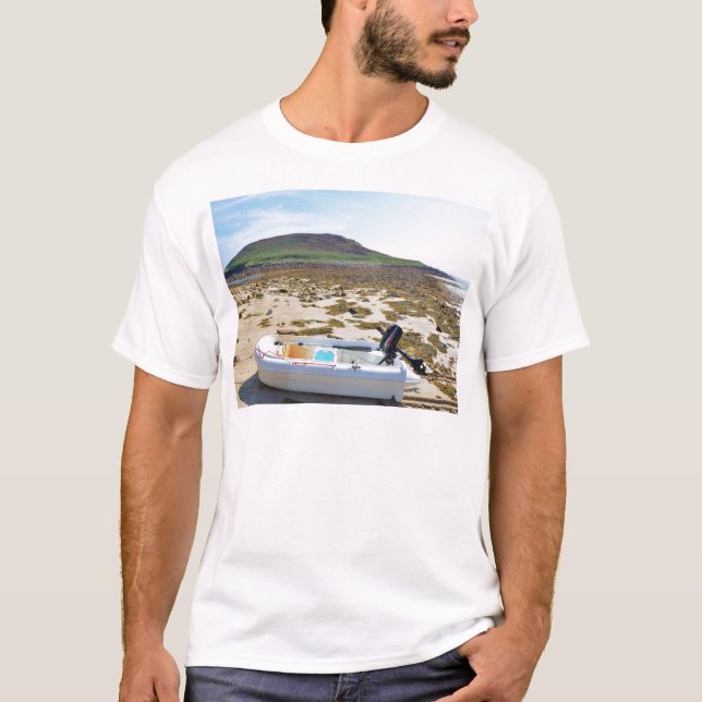 Camiseta Bote na Praia (Frente)