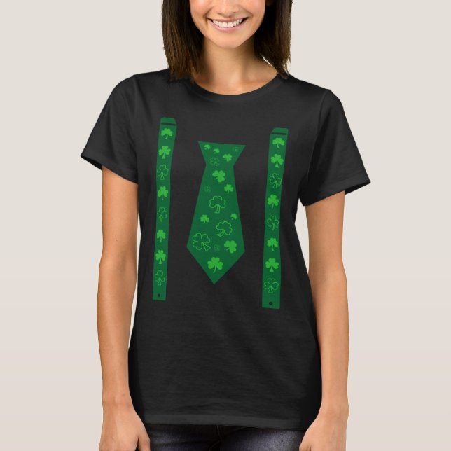 Camiseta Bow Tie & Suspenders Cool Irish St Patricks Day Me (Frente)