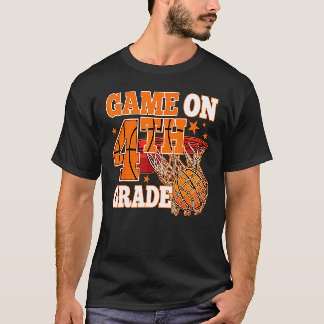 Camiseta Boys Game On 4th Grade Basketball Back To School T (Frente)