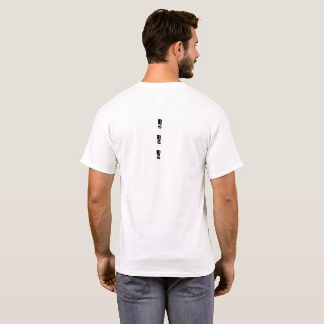 Camiseta branca/preta masculina (Parte Traseira Completa)