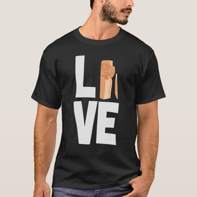 Camiseta Brancando de Madeira Escorvação de Madeira (Frente)