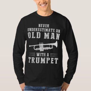 Camiseta Brass Maestro: Nunca Subestione um Velho com