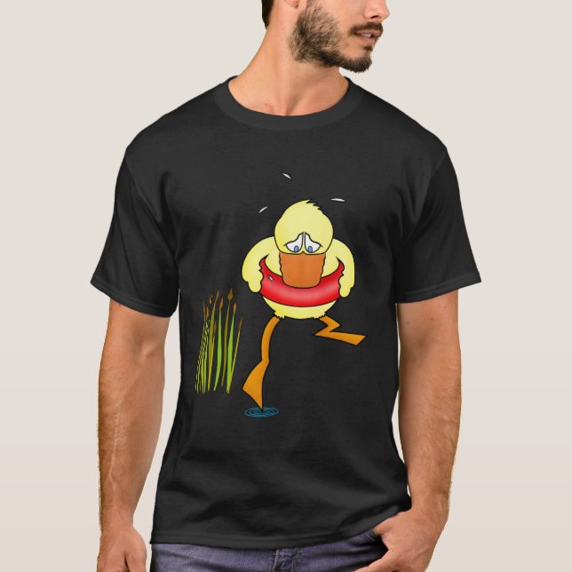 Camiseta Braving the waters cute and  duck bird swimming le (Frente)