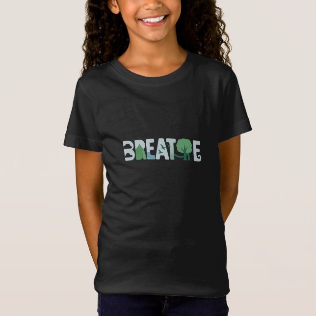Camiseta BREATHE - Arte Tipográfica Inspirada na Natureza (Frente)