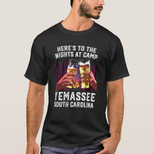 Camiseta Brindemos às Noites no Acampamento Yemassee Campin