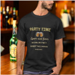 Camiseta Brindes e Cervejas Festa de Solteiro Personalizada<br><div class="desc">Divirta-se com isso quando os rapazes celebrarem. Brindes e Cervejas - personalizado com o nome do noivo e a data da festa. Se tiver alguma dúvida sobre o design ou uma solicitação especial,  envie um chat e ficaremos felizes em ajudar.</div>