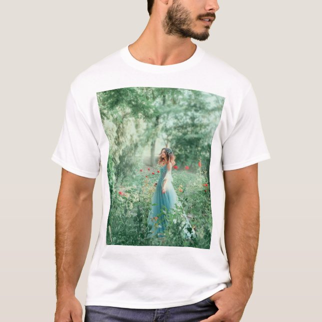 Camiseta Brunette Princess: Aquarela Floresta Fada (Frente)