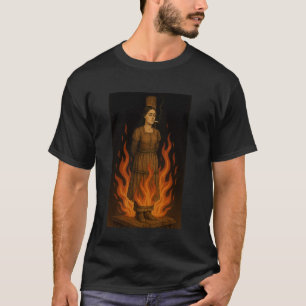 Camiseta Bruxa Acendendo Cigarro Com Chamas Oculto Profano