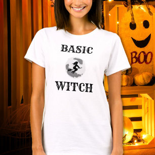 Camiseta Bruxa Básica Voadora de Vassoira Feminino Hallowee