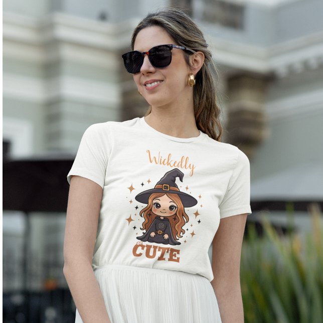 Camiseta Bruxa de Halloween Maciça | Spooky Adorable (Criador carregado)