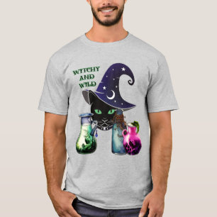 Camiseta Bruxa e Selvagem - Gato Preto e Poções de Hallowee