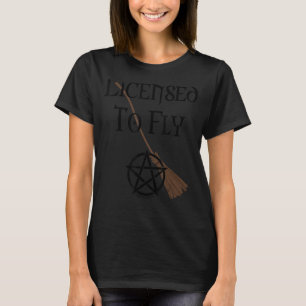 Camiseta Bruxa Licenciada Para Voar Wiccan Pagan Halloween