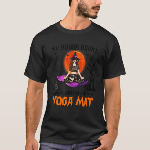 Camiseta Bruxa Meu Vassoura Quebrou Então Agora Eu Ando Em