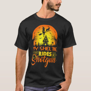 Camiseta Bruxa Minha Sheltie Dirige Shotgun Halloween