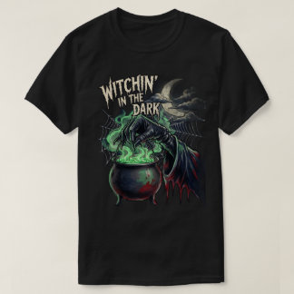 Camiseta Bruxaria no Halloween escuro