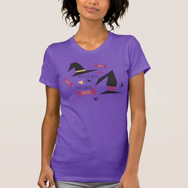 Camiseta Bruxas de Halloween Doces Aranhas Roxas (Frente)