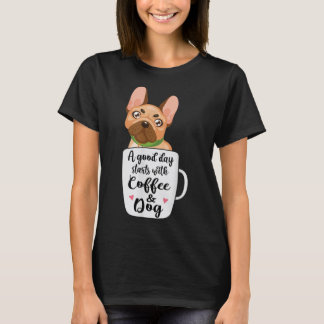 Camiseta Buldogue francês em uma cafeteria mãe