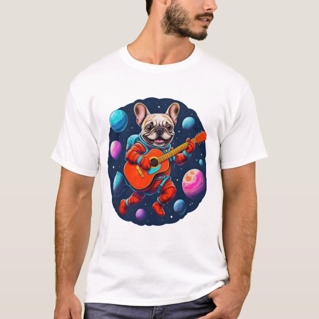 Camiseta Buldogue Francês Fofo Astronauta Tocando Violão –  (Frente)