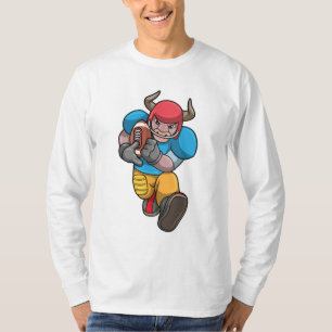 Camiseta Bull no Esporte com futebol e capacete