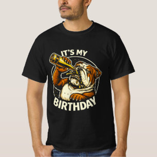 Camiseta Bulldog Bebendo Cerveja no Aniversário