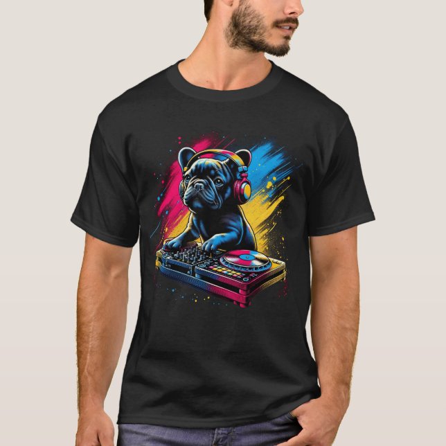 Camiseta Bulldog Francês DJ DJing EDM Funky Dance Club (Frente)